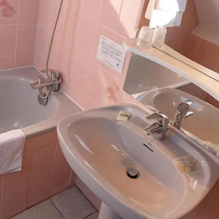 酒店 Les Bains De Riviera Bretonne